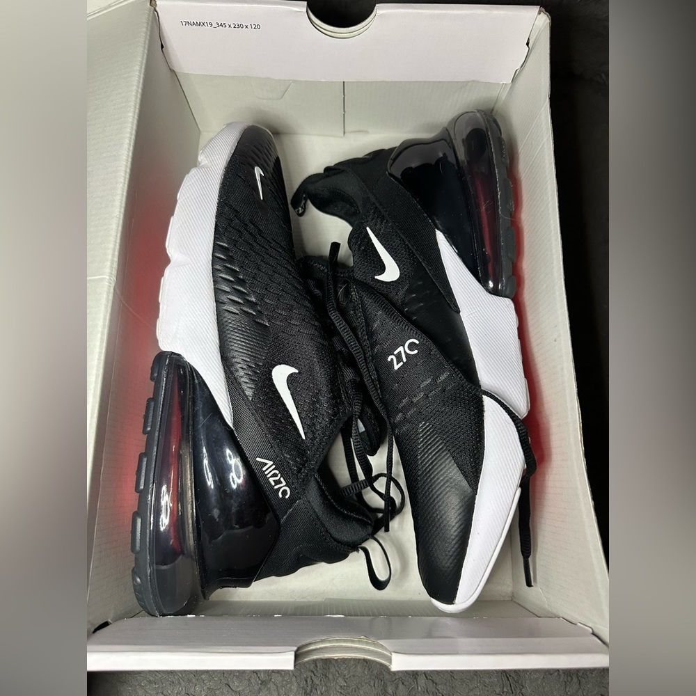 New with Box! Nike AirMax 270 Men’s 10.5
